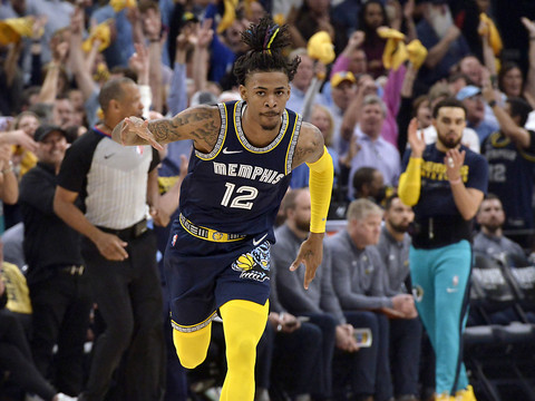 Ja Morant étincelant