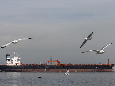 Approvisionnement en pétrole de la Suisse pas menacé par l'embargo