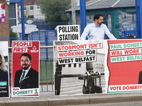 Elections locales: scrutin test pour Boris Johnson