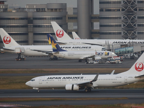 Aérien: Japan Airlines mise sur un retour dans le vert en 2022/23