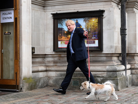 Elections locales: lourdes pertes pour Johnson à Londres