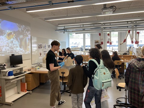 Nombreux visiteurs aux portes ouvertes de la Haute Ecole Arc