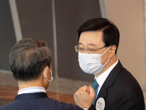 L'ex-patron de la sécurité John Lee désigné à la tête de Hong Kong