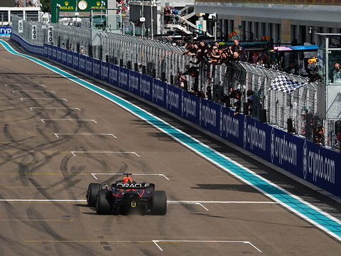 Max Verstappen s'impose à Miami