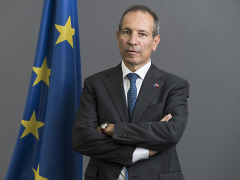 L'UE ne fera pas des exceptions pour la Suisse, dit son ambassadeur
