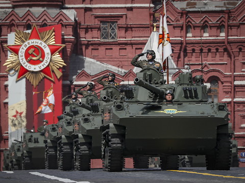 En Ukraine l'armée russe défend 