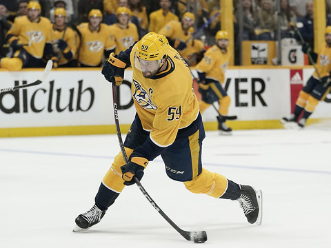 Roman Josi peut mettre le cap sur la Finlande