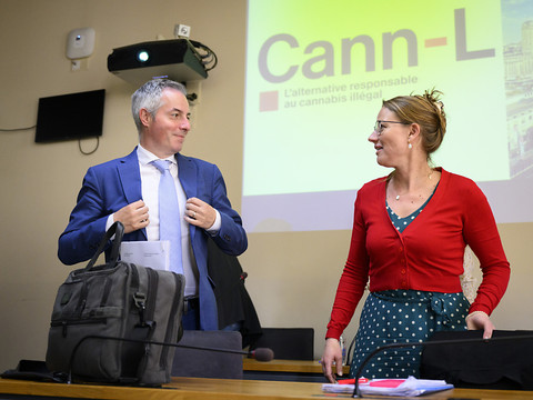 Lausanne va lancer son projet pilote de vente contrôlée de cannabis