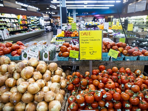 USA: l'inflation ralentit un peu en avril, mais reste très élevée