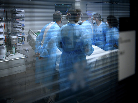 CHUV: crédit pour sept lits supplémentaires en soins intensifs