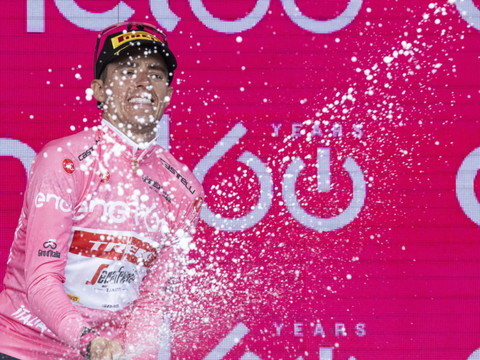 Bouwman vainqueur de la 7e étape en moyenne montagne
