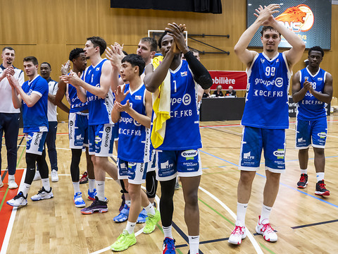 Olympic prend la main face aux Lions de Genève