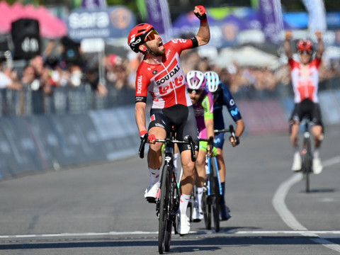 De Gendt remporte la 8e étape, Schmid 6e