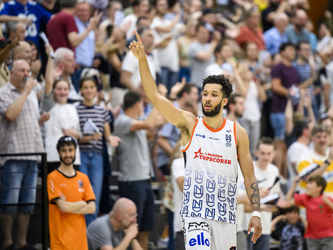 Union Neuchâtel à un succès de la finale