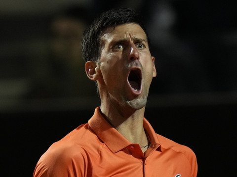 Djokovic en finale grâce à sa 1000e victoire