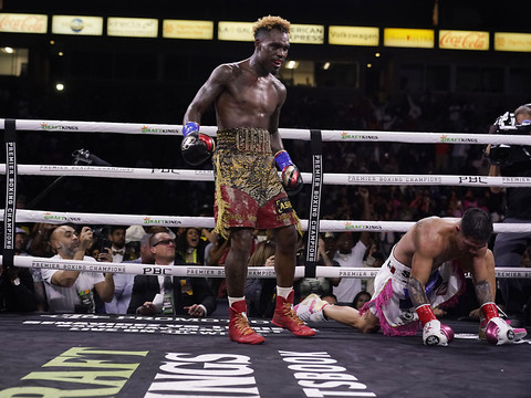 Charlo unifie les titres en super-welters, une première
