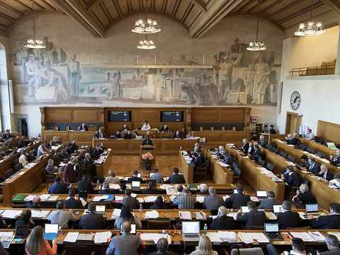 Davantage de pouvoir accordé au peuple face au Grand Conseil