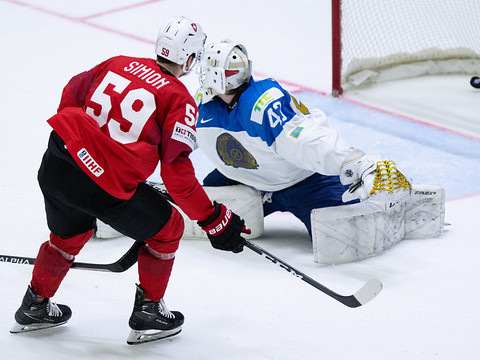 Mondiaux: une victoire sans gloire pour la Suisse