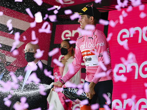 Tour d'Italie: Stefano Oldati gagne la 12e étape