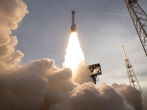 La capsule de Boeing en route vers l'ISS pour son vol-test