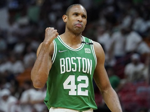 Les Celtics giflent le Heat et égalisent à 1-1