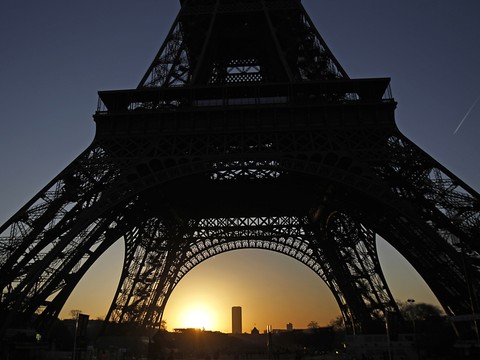 La marque ELLE se lance dans l'hôtellerie à Paris et au Mexique