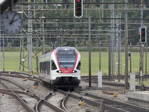 Stadler livrera 286 rames Flirt aux CFF