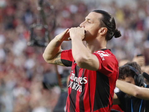 Opéré d'un genou, Ibrahimovic sera absent 