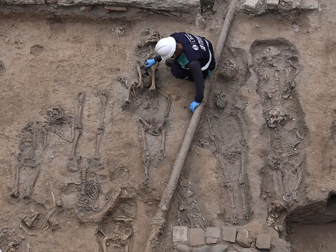 Découverte d'un cimetière de l'époque coloniale espagnole à Lima