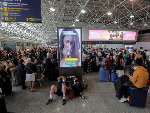 Au Brésil, du porno sur des écrans d'aéroport