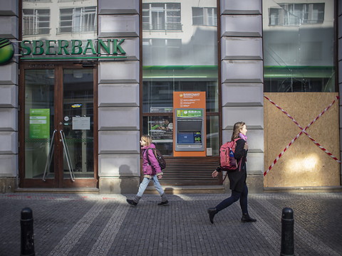 Sberbank assure que l'exclusion de Swift ne l'affectera pas