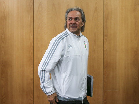 18 mois de prison requis contre Rabah Madjer