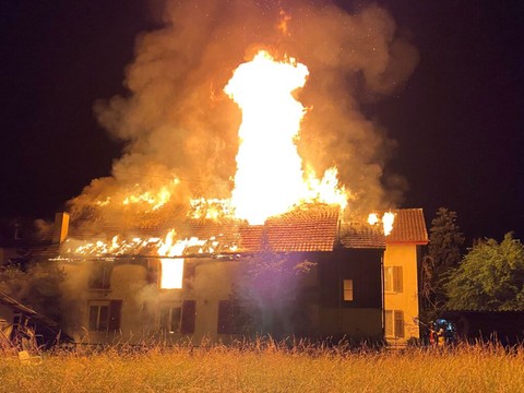 Trois blessés, dont un grave, dans une maison en feu à Kradolf