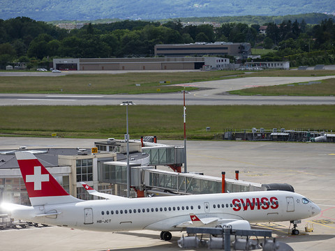 Swiss supprime de nouveaux vols, Genève-Londres touché