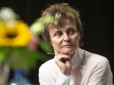 Neutralité: Micheline Calmy-Rey critique la communication de Berne