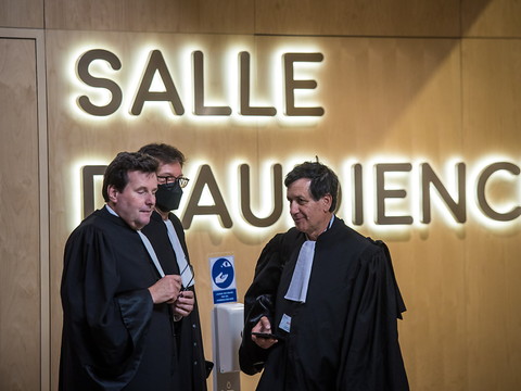 Le parquet antiterroriste requiert la prison à vie contre Abdeslam