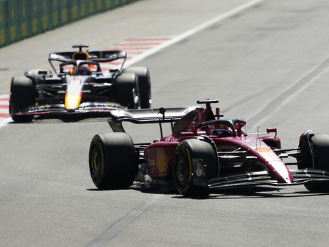 GP d'Azerbaïdjan: Verstappen gagne devant Pérez