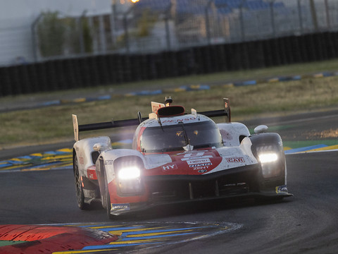 24 Heures du Mans: Sébastien Buemi et Toyota s'imposent
