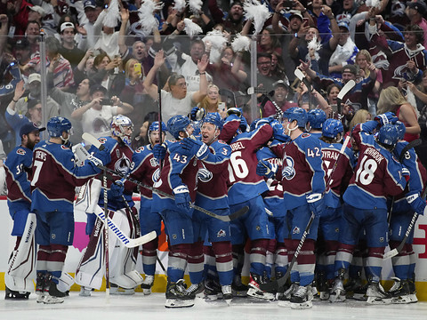 Colorado gagne l'acte I de la finale en prolongation