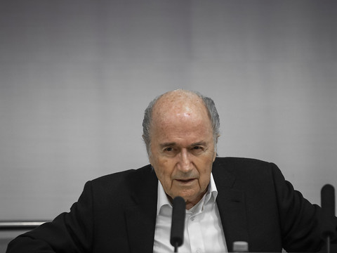 Procès Blatter/Platini: la FIFA veut être dédommagée