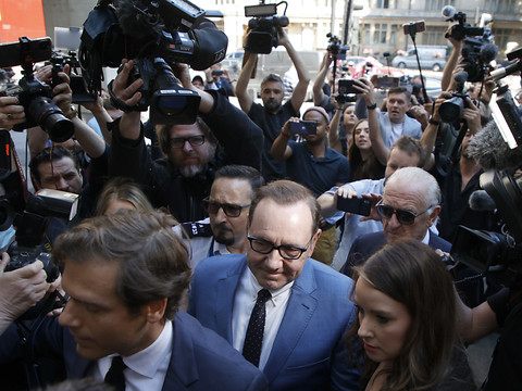 Accusé d'agressions sexuelles, Kevin Spacey dément 