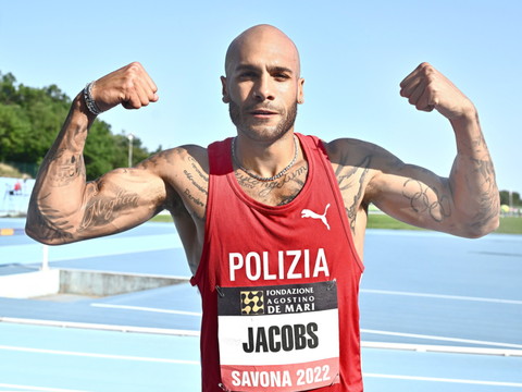 Jacobs a repris l'entraînement à un mois des Mondiaux