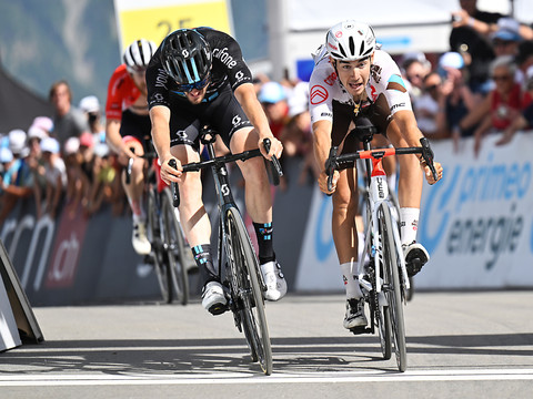 Nico Denz remporte la 6e étape, Küng se bat bien