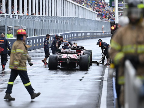 Max Verstappen (Red Bull) signe la pole position au Canada