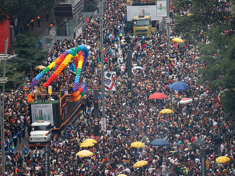 La marche LGBTQI+ appelle à voter 