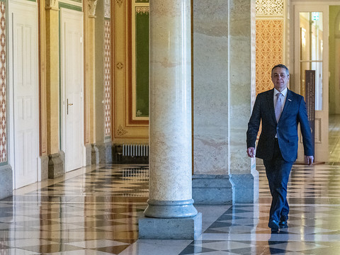 Cassis attend une reconstruction 