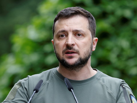 Les attaques russes s'intensifient, Kiev riposte