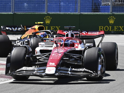 Fernando Alonso finalement derrière les Alfa Romeo