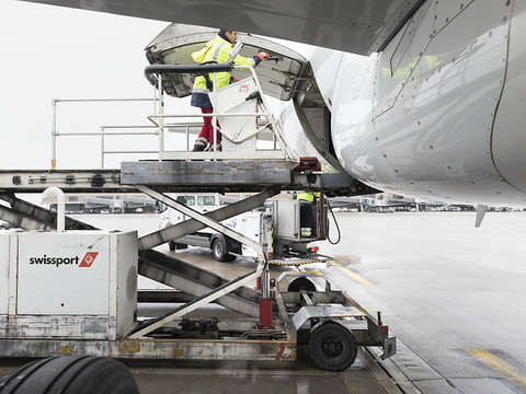 Swissport Zurich: les employés dénoncent la CCT