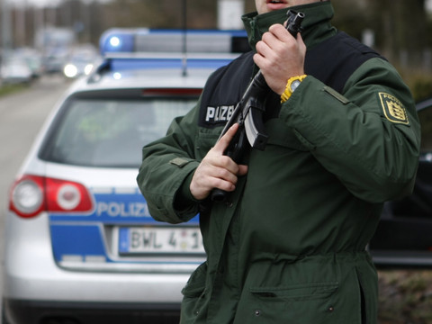 Deux suspects arrêtés pour avoir planifié une attaque en Suisse
